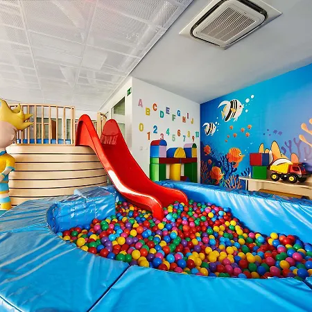 Vacationclub - Olympic Park A502 דירה